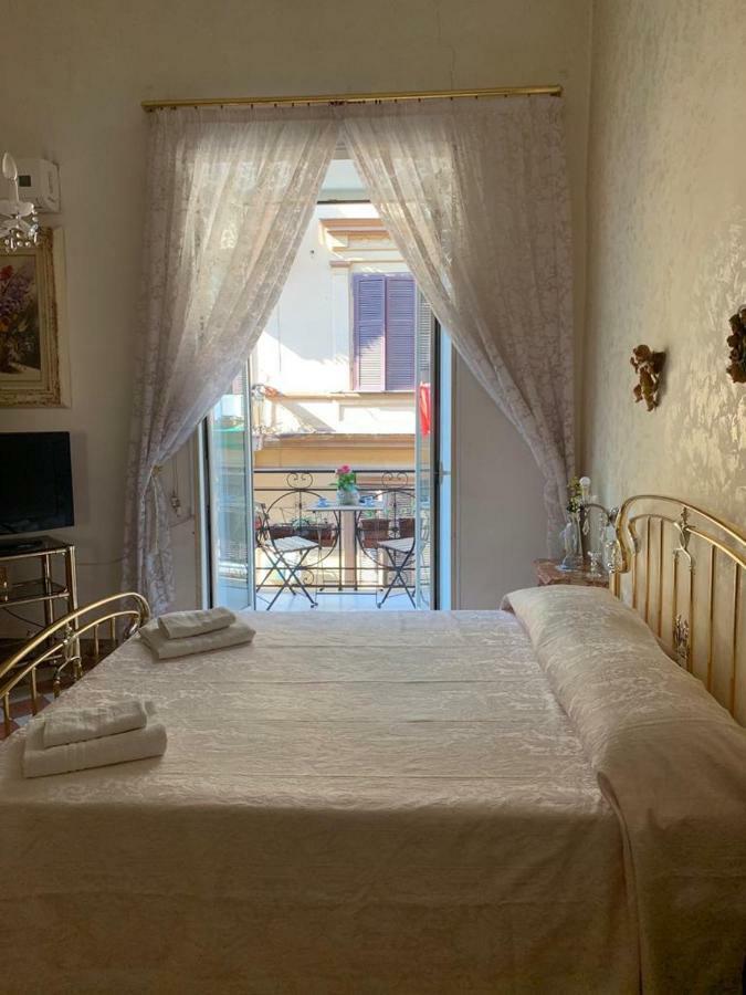 La Casa Di Nonna Apartment Наполи Екстериор снимка
